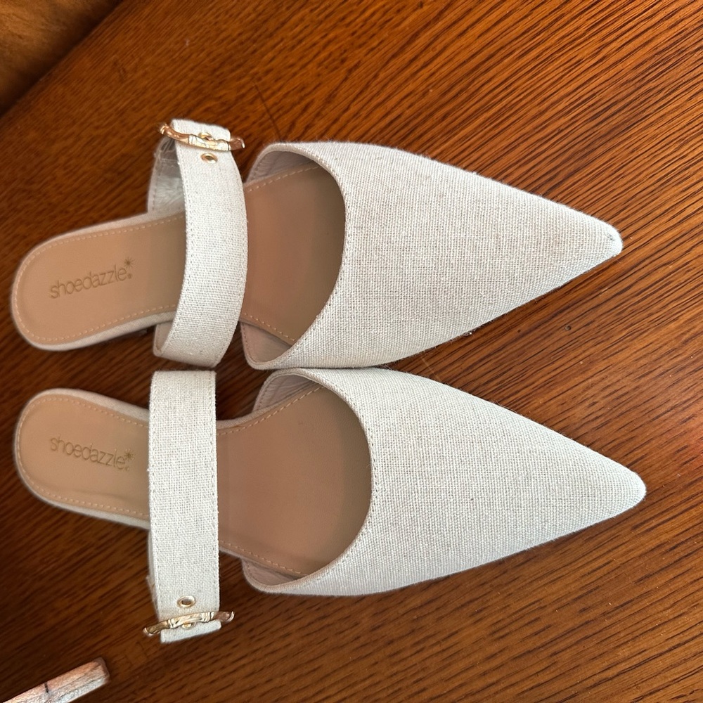 Shoe dazzle mules